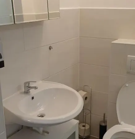 Betterhome Am Stadion I Free Parking I Self Check-in Διαμέρισμα *